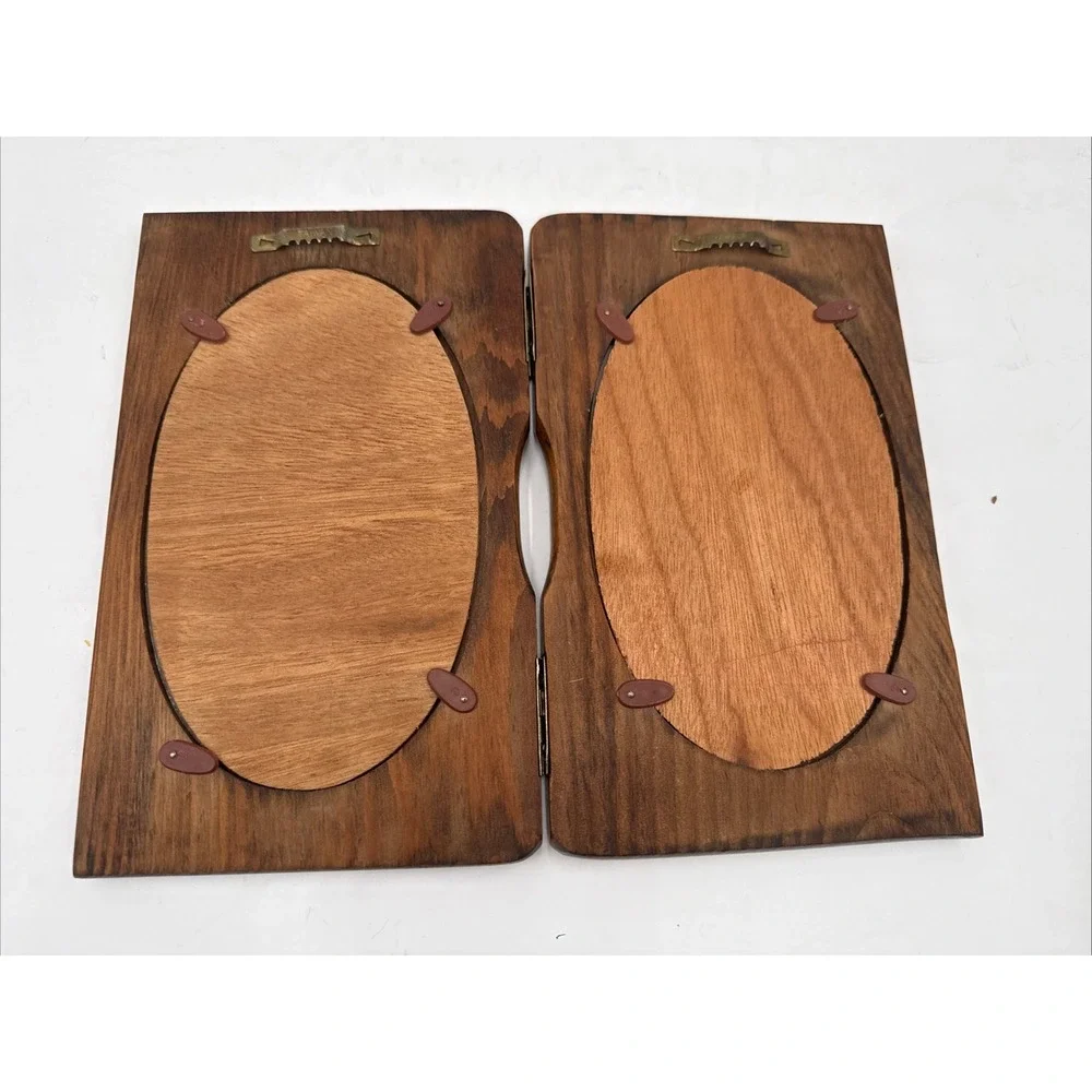 Vintage Carved Wood Dual Bi-Fold Picture Frame Double Oval Window Glass Front